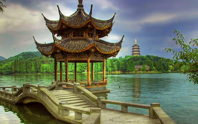 Hangzhou Metro Nearby Attractions